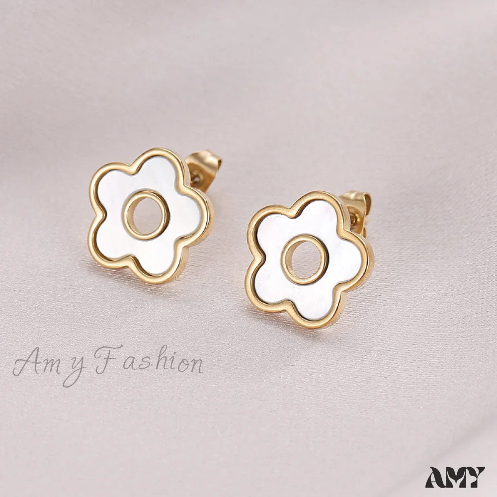 14K Gold Mini Flower Shape Stud Earrings - Image 3