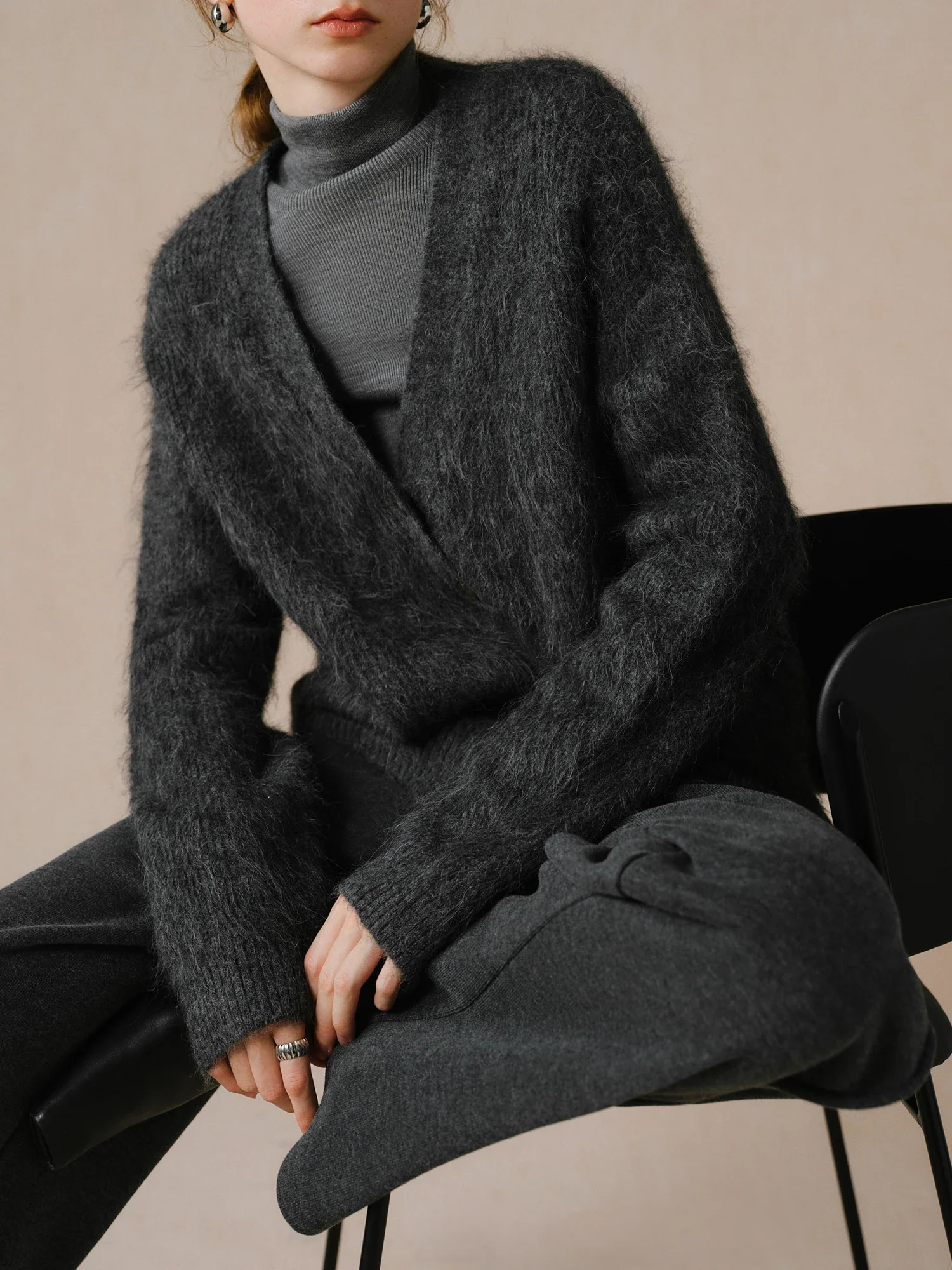 Alpaca V-neck Chic Warm Knit Cardigan - Image 2