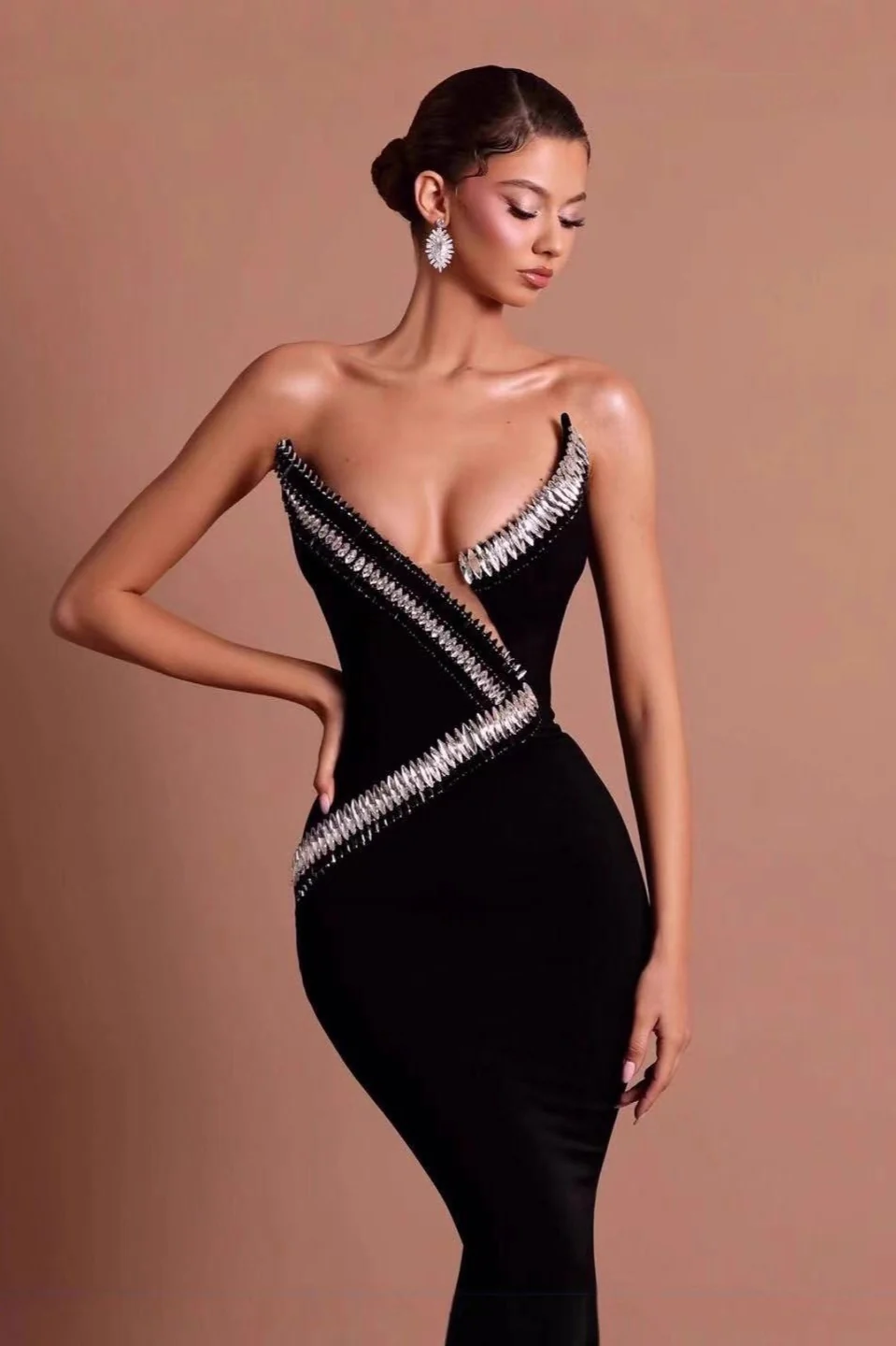 Black Crystal-Embellished Bandage Mermaid Party Dress - Image 3