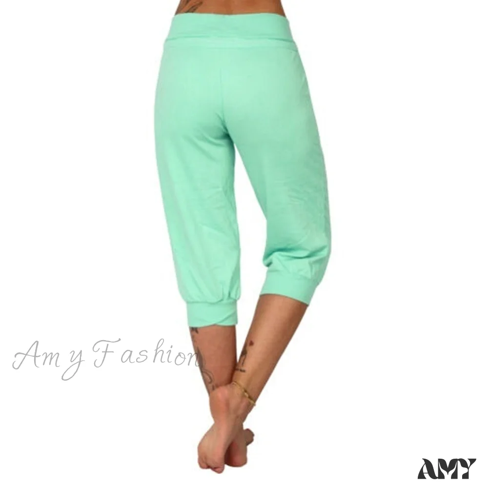 Amy Fashion - Casual Solid Color Low Rise Capri Pants - Image 5