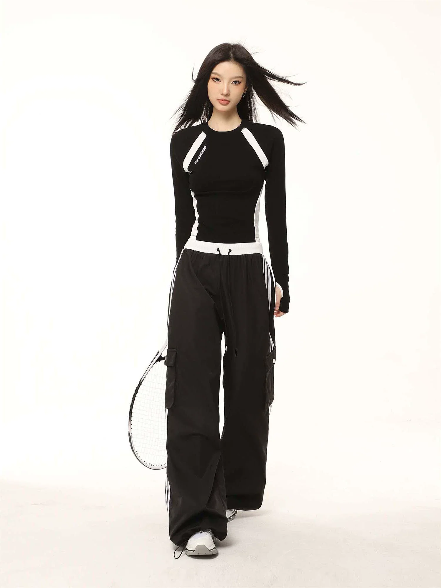 Contrast Color Regular Shoulder Long Sleeve T-shirt - Image 4