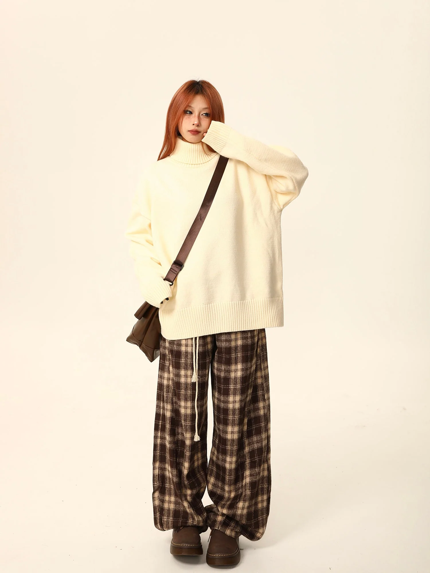 Turtleneck Boyfriend Sweater - Image 9