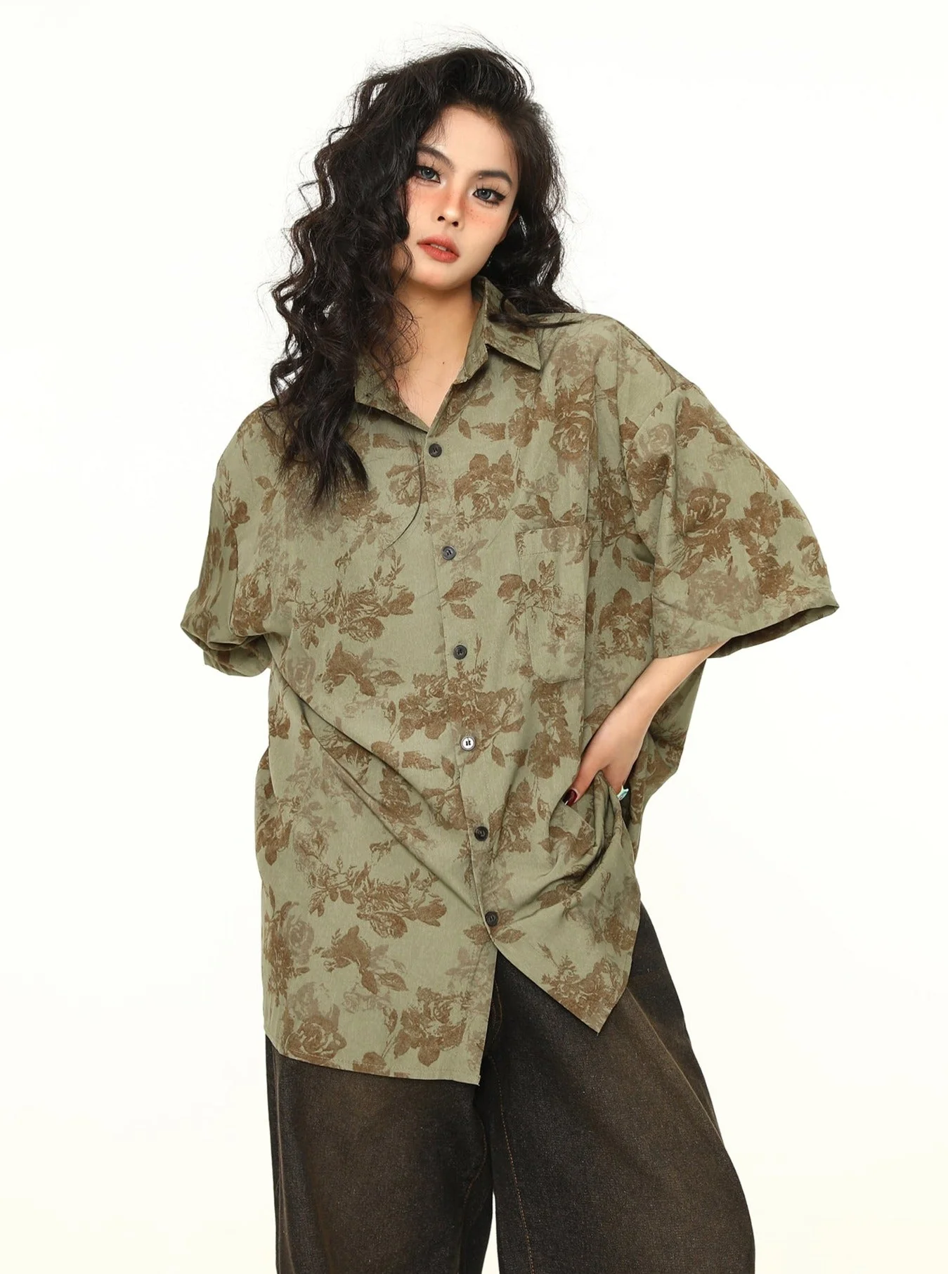 Oversized Floral Print Button-Down Shirt - Image 3