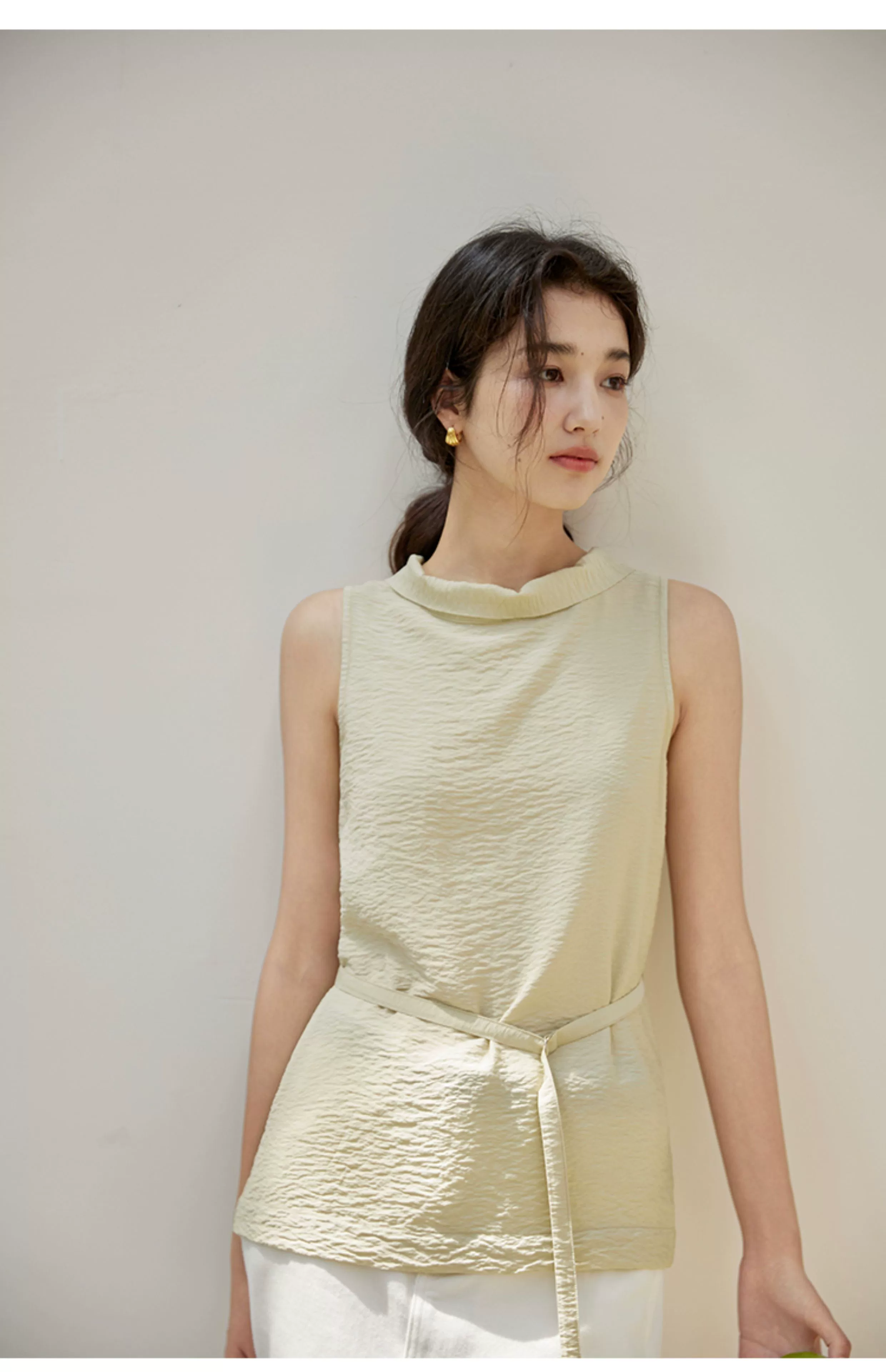 Sleeveless Light Pink Belted Top - Image 9