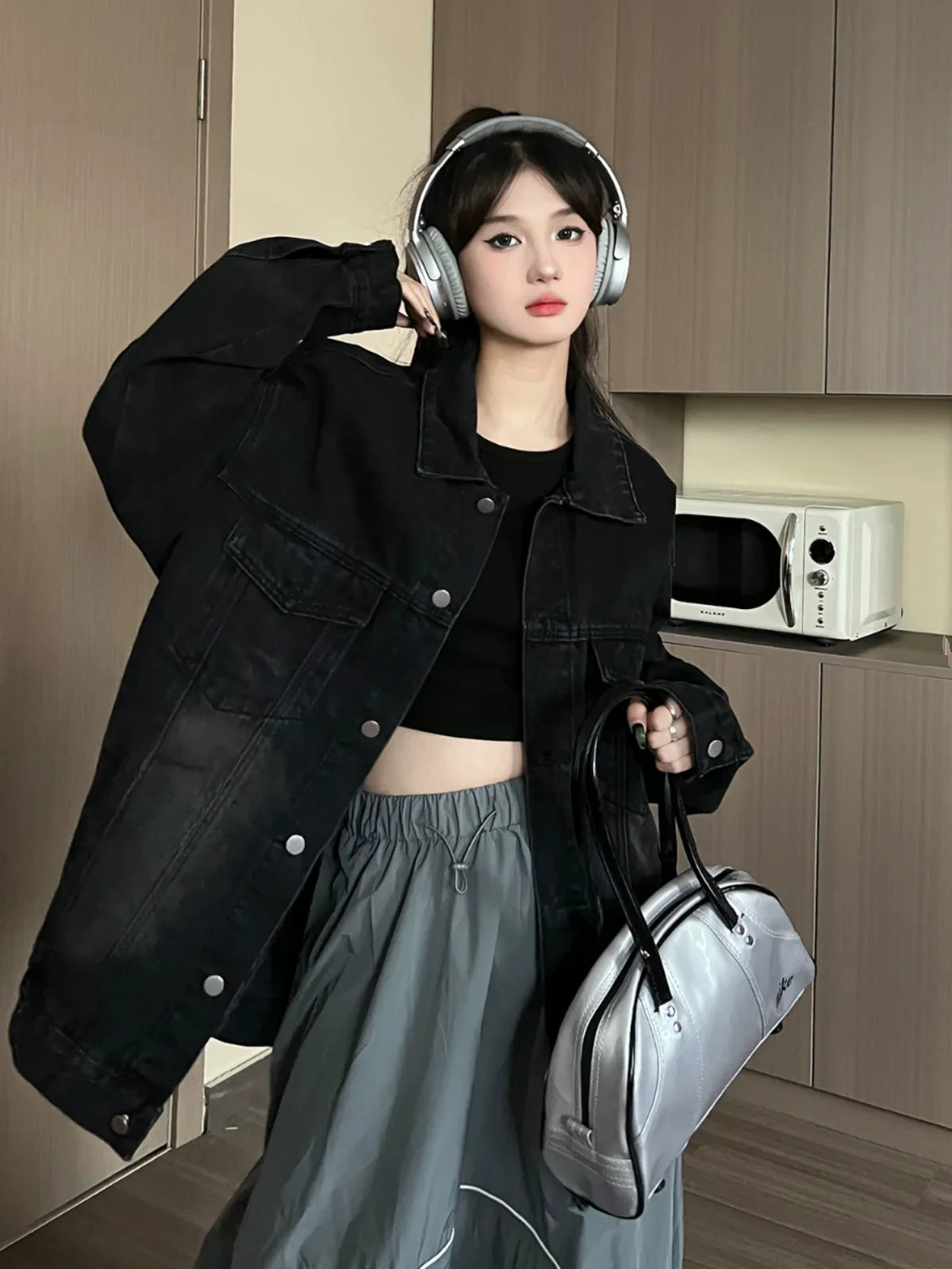 Oversized Denim Jacket Outfit - Image 2