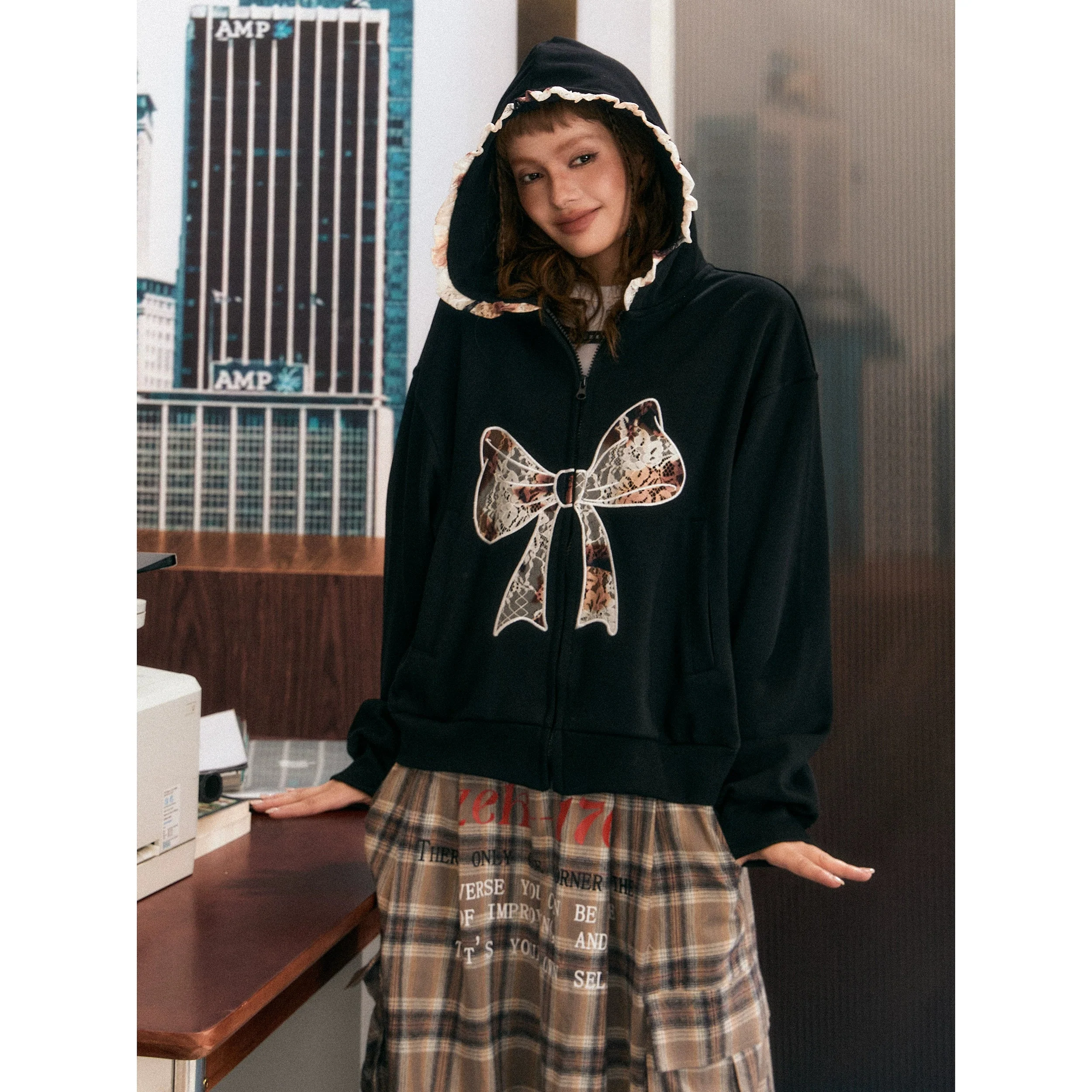 Oversize Lace Bow Hoodie - Image 6