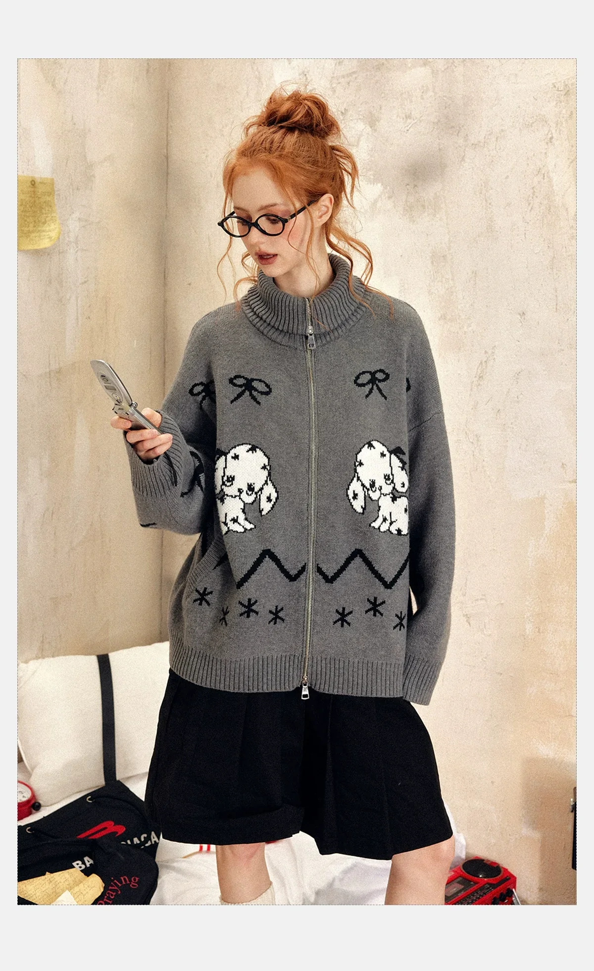 Oversized Zip-Up Sweater with Puppy Print - Image 3