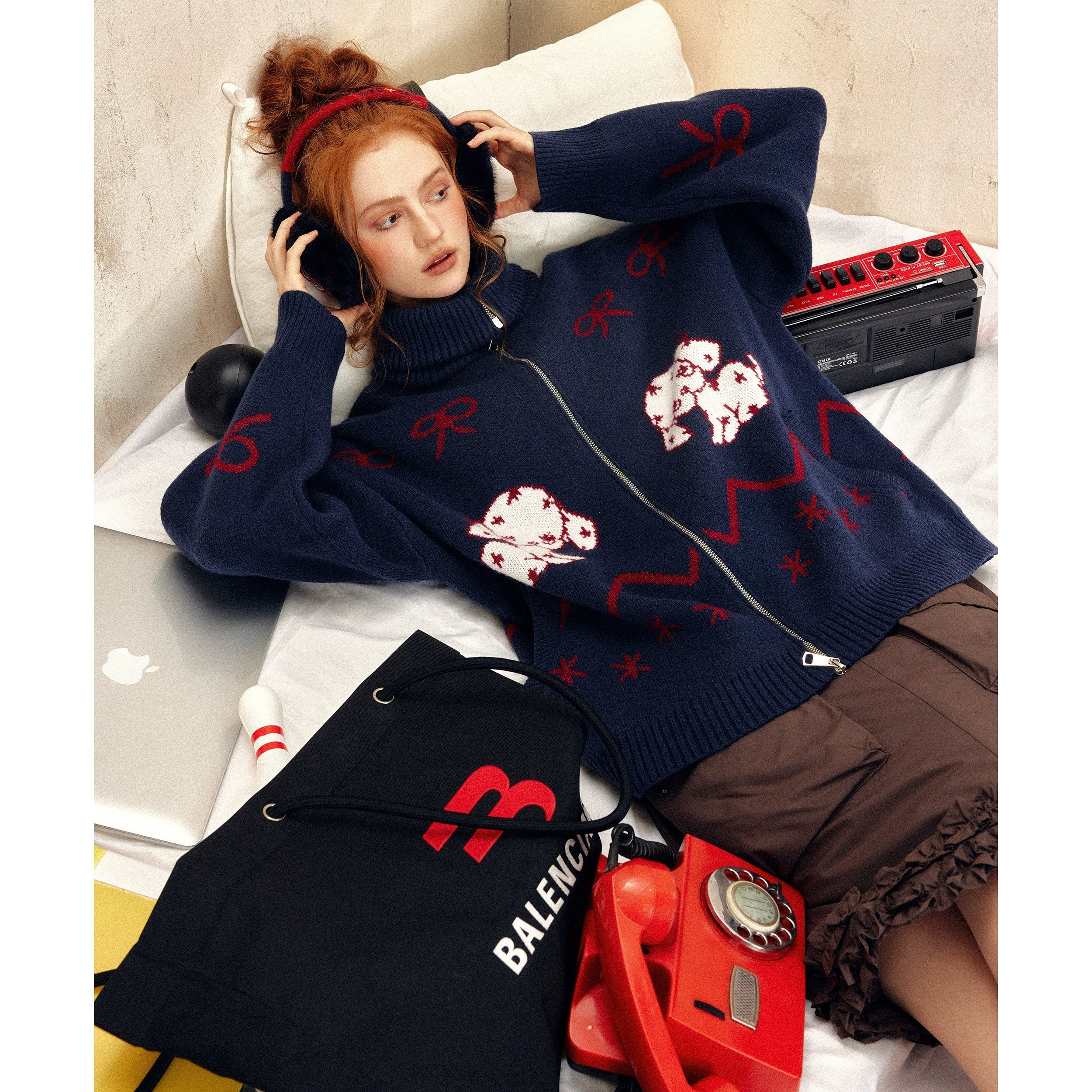 Oversized Zip-Up Sweater with Puppy Print - Image 7
