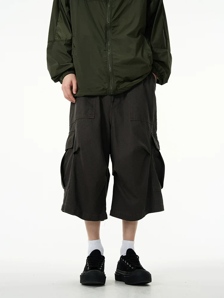 Wide-Leg Cargo Shorts and Pants - Image 13