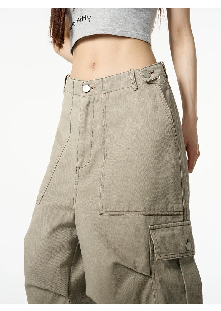 Wide-Leg Cargo Shorts and Pants - Image 17