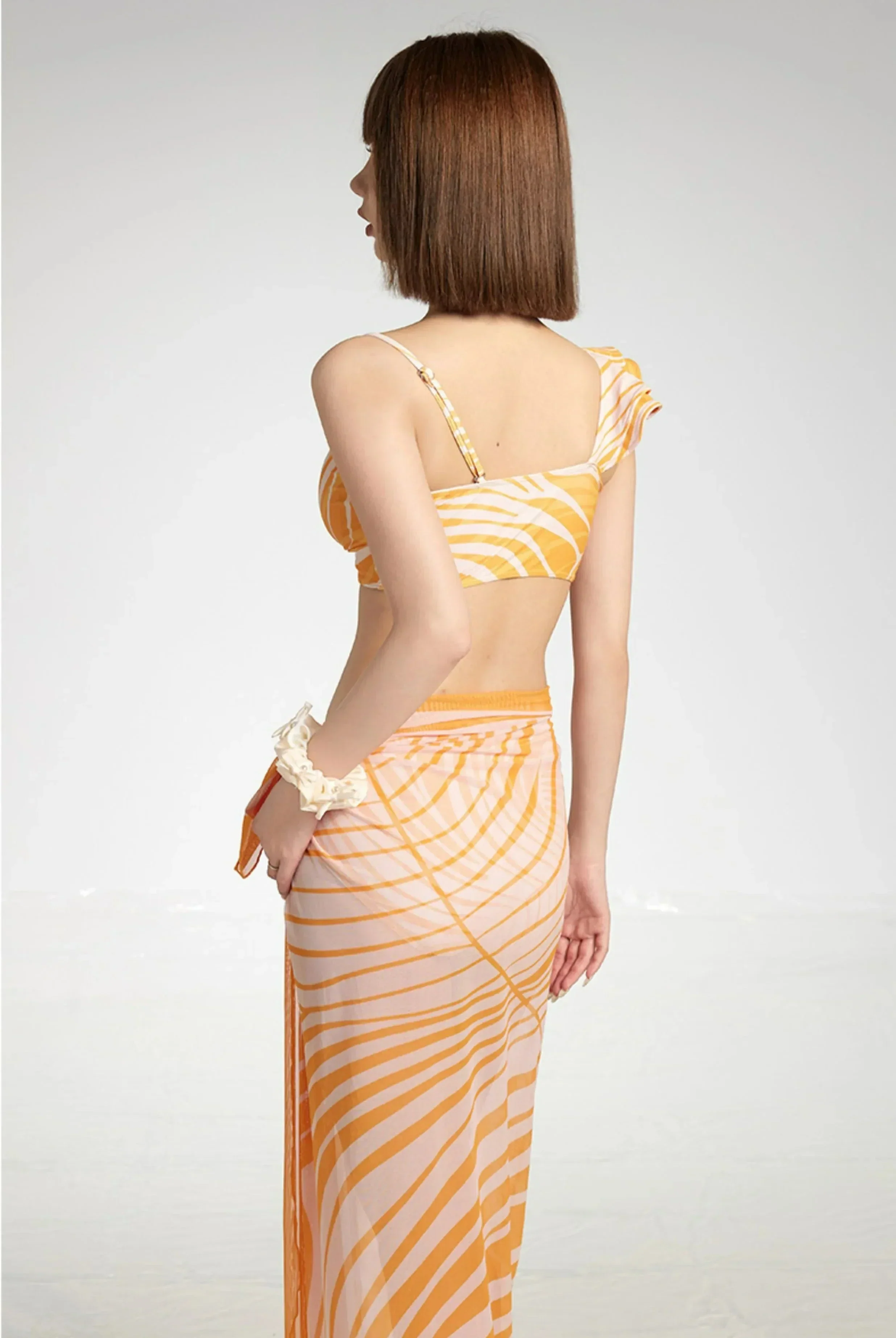 Abstract Print Ruffle Bikini Set - Image 5