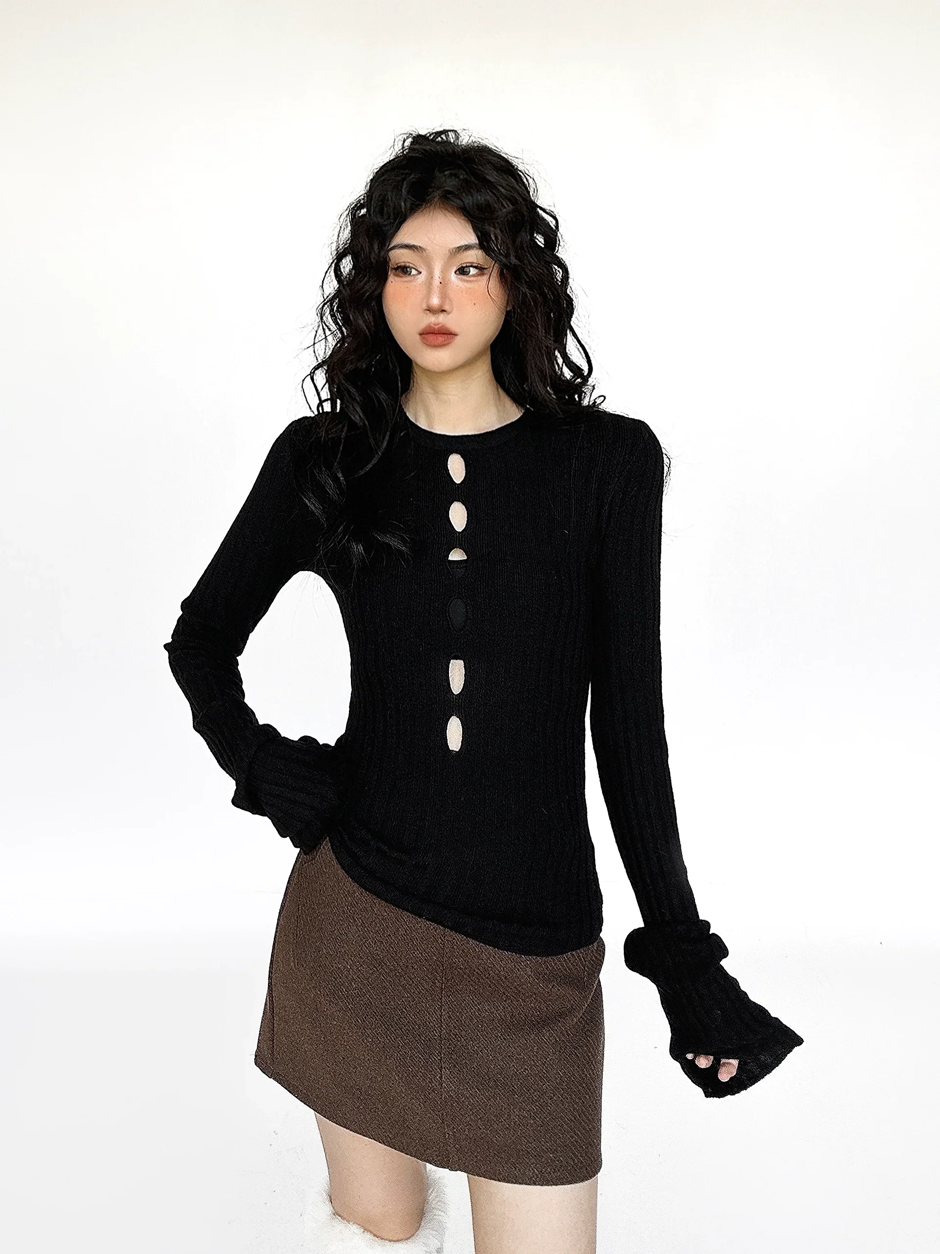Cutout Ribbed Bell Sleeve Top - Image 13
