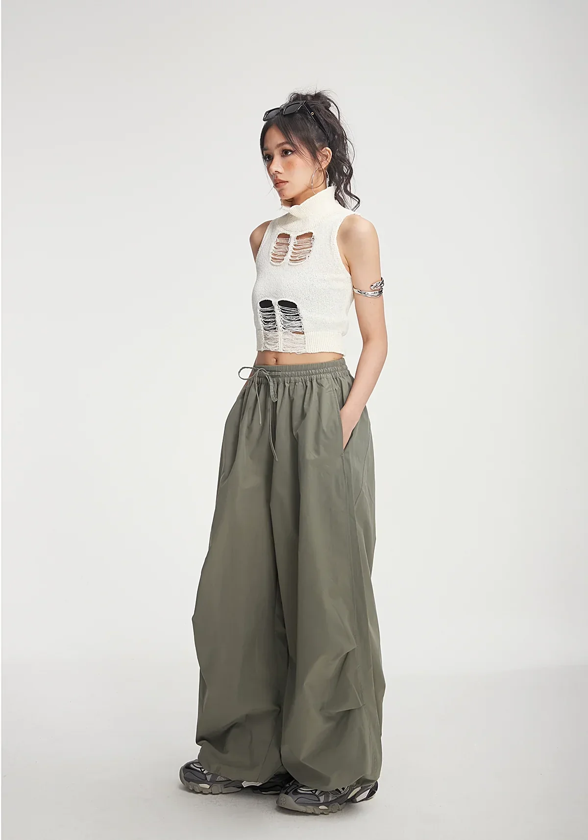 Balloon Drawstring Palazzo Pants - Image 23