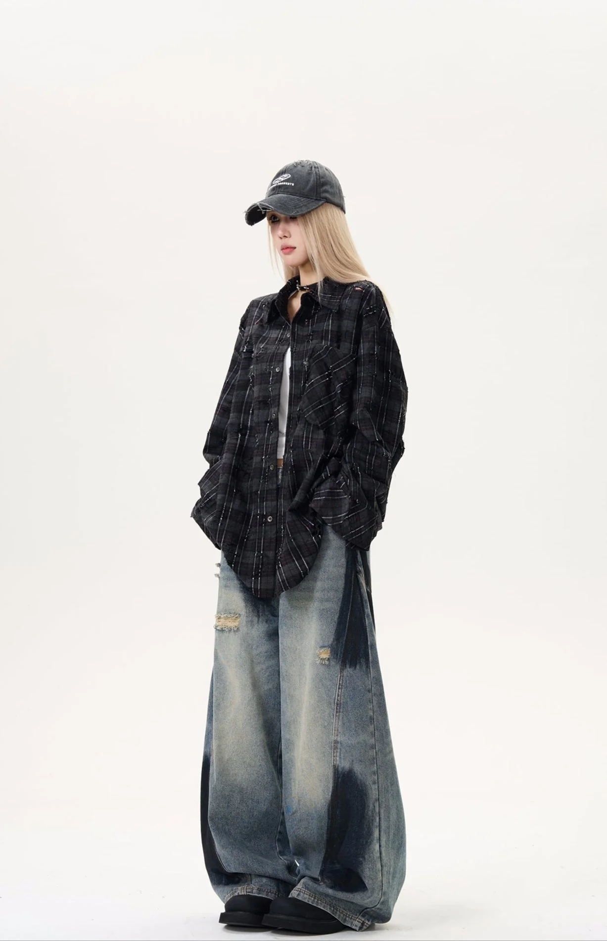 Distressed Bleach Washed Wide Leg Baggy Jeans - Image 5