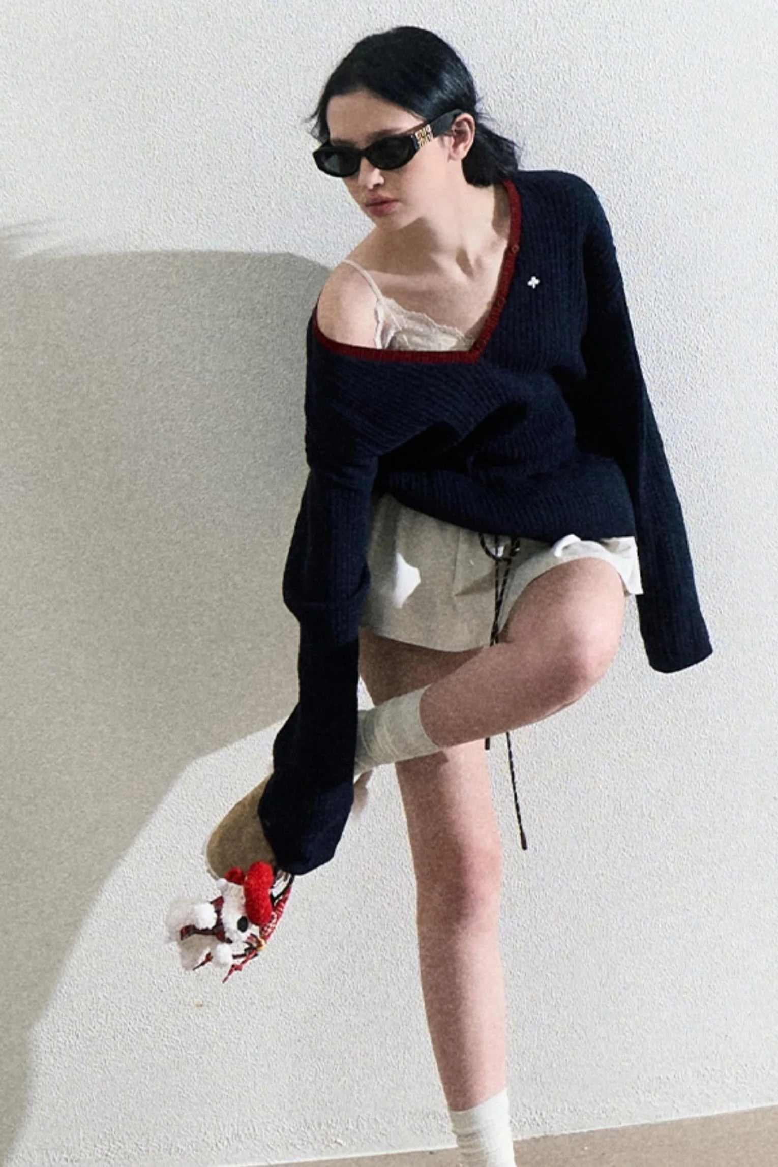 Navy V-Neck Knit Cardigan - Image 10