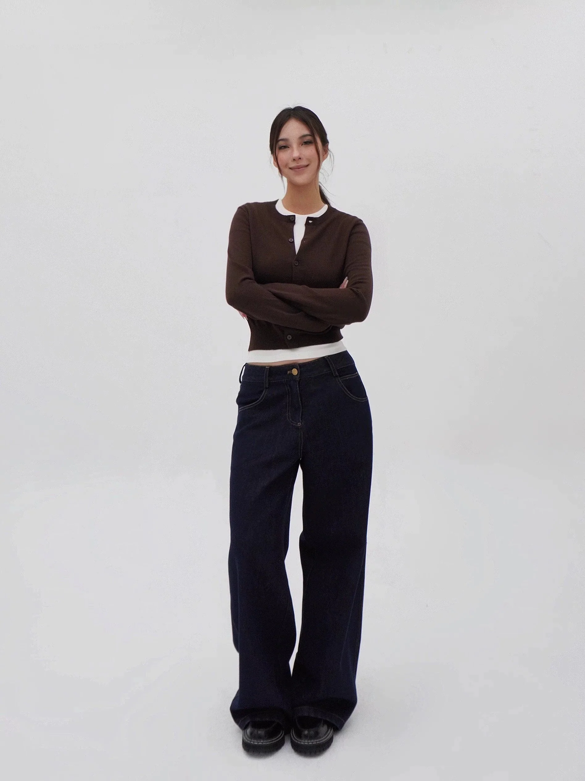Slim-Fit Cropped Knit Cardigan Sweater - Image 10