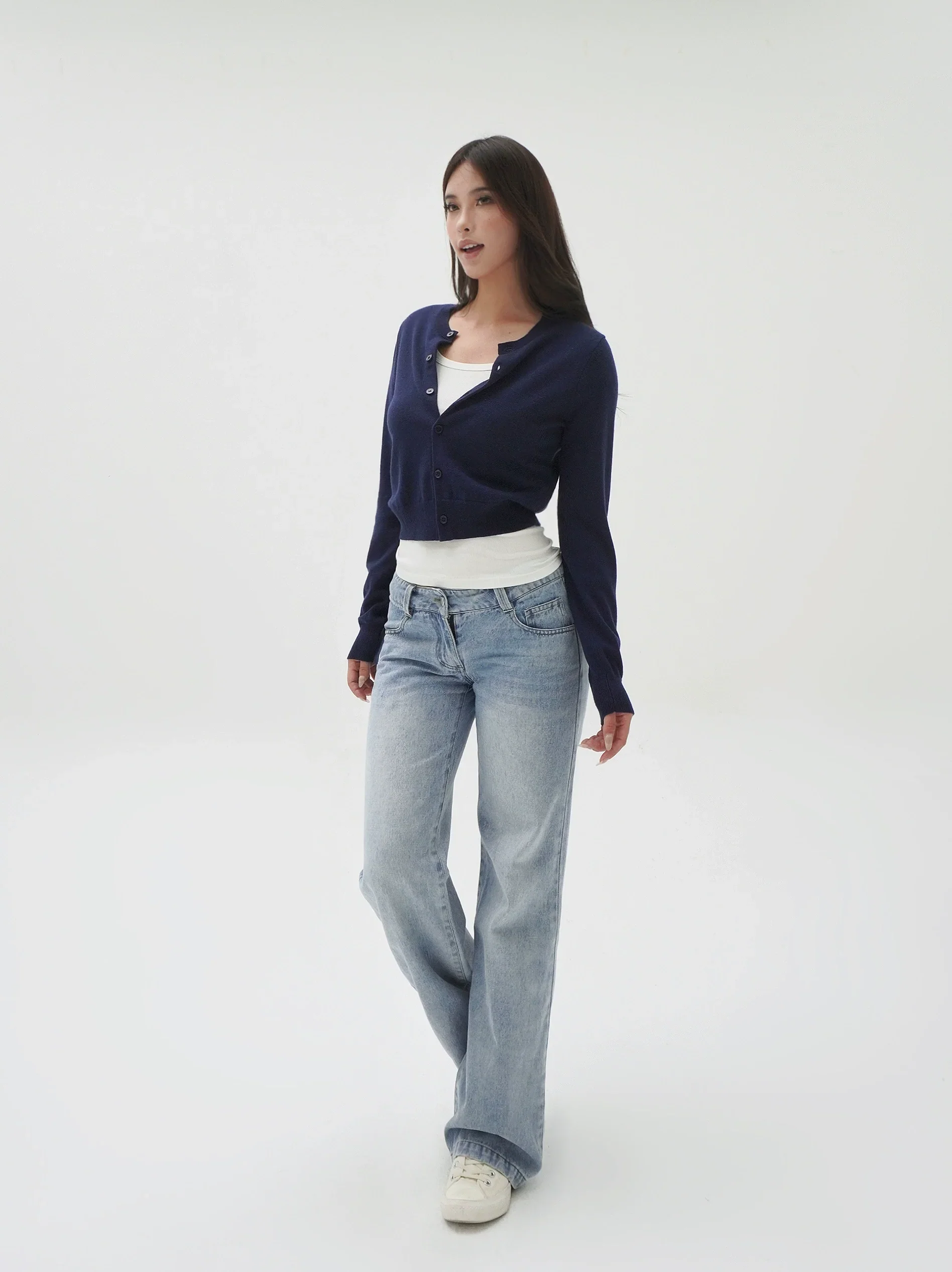 Slim-Fit Cropped Knit Cardigan Sweater - Image 12