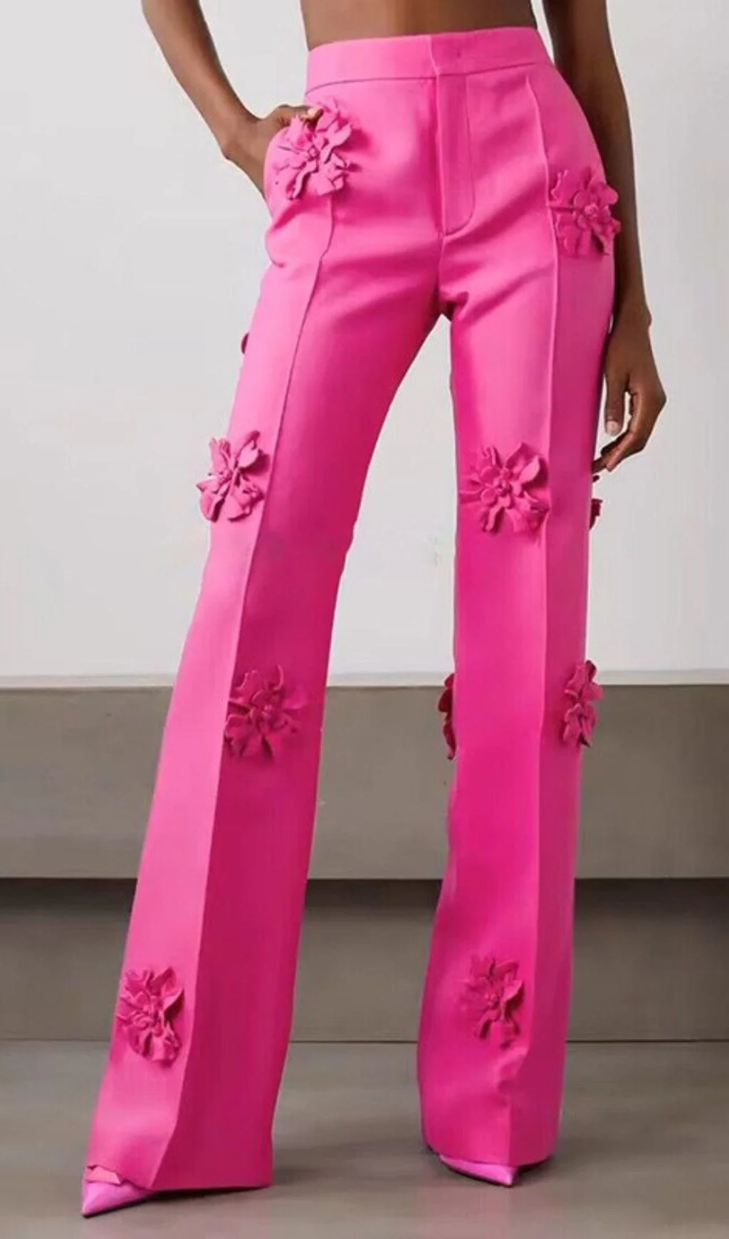 STEREO FLower MID-RISE JEANS in Pink - Image 3