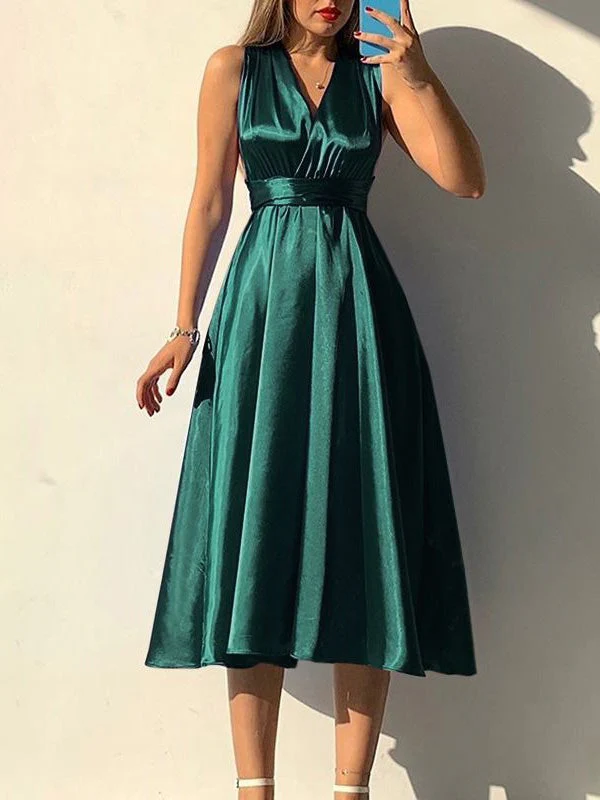 Plain Belted V-Neck Bare Back Dress - Image 5