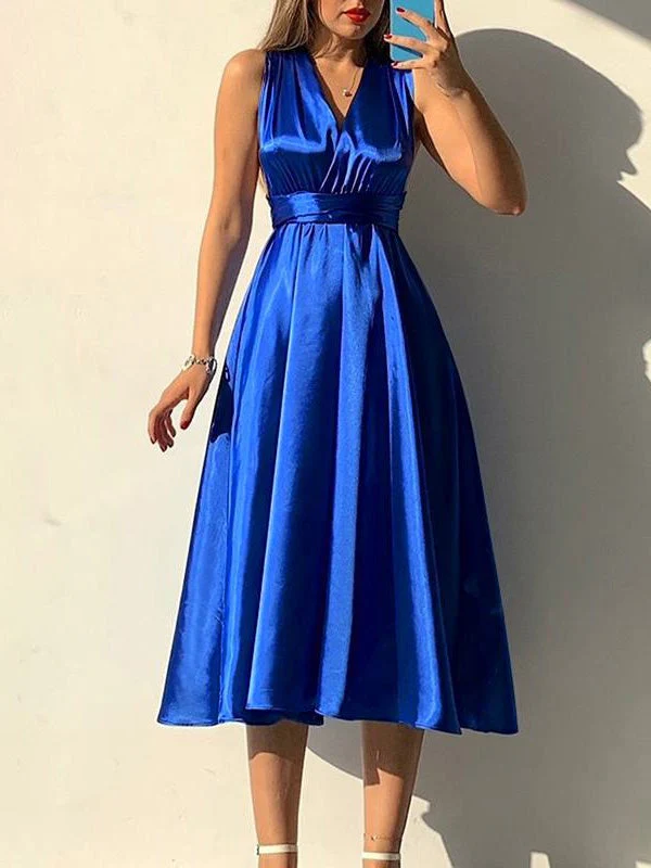 Plain Belted V-Neck Bare Back Dress - Image 6