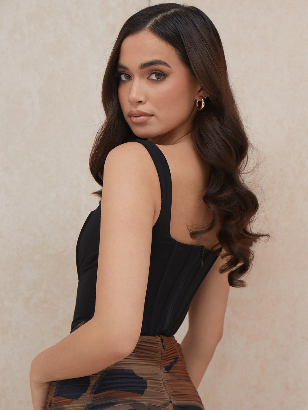 Fishbone Square Neck Cropped Navel Outer Sling Top - Image 11