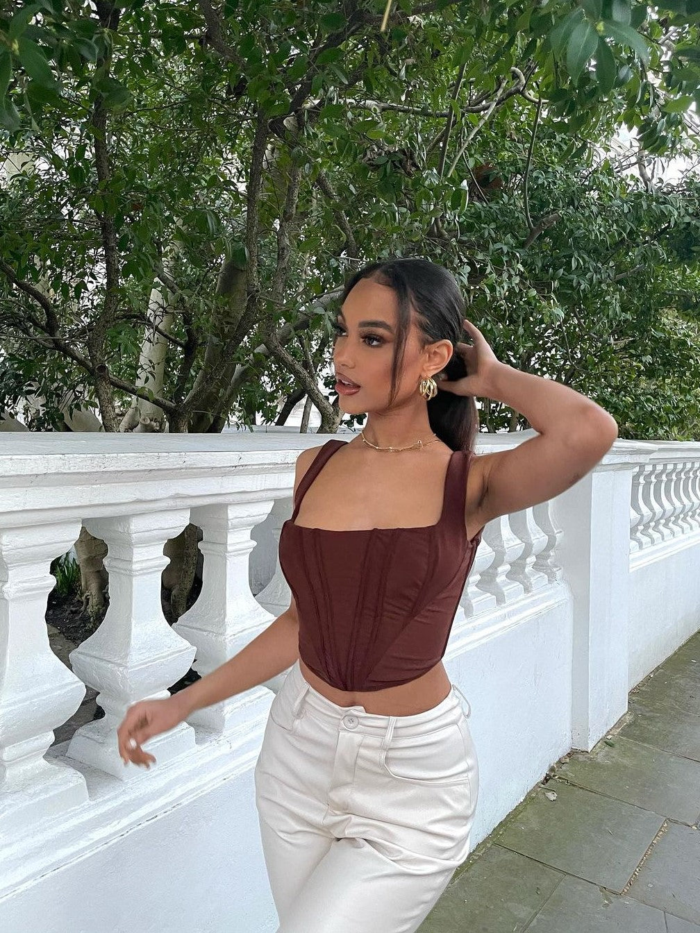 Fishbone Square Neck Cropped Navel Outer Sling Top - Image 15
