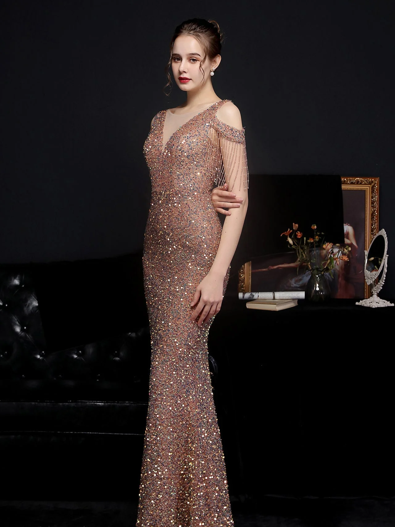 Shiny slim fishtail evening dress - Image 9
