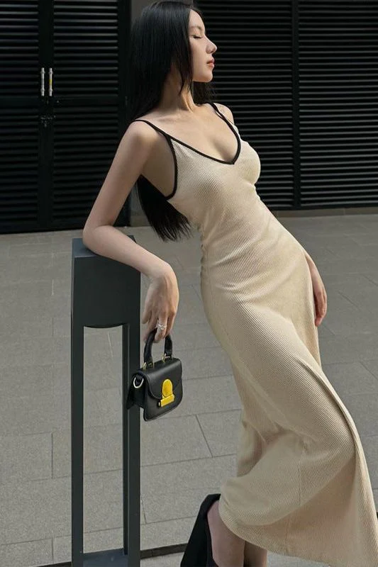 One Piece V-Neck Mid-Length Suspender Dress - Image 3