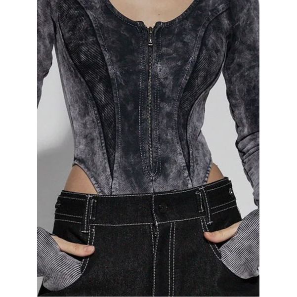 Washed and distressed tight top - Image 5