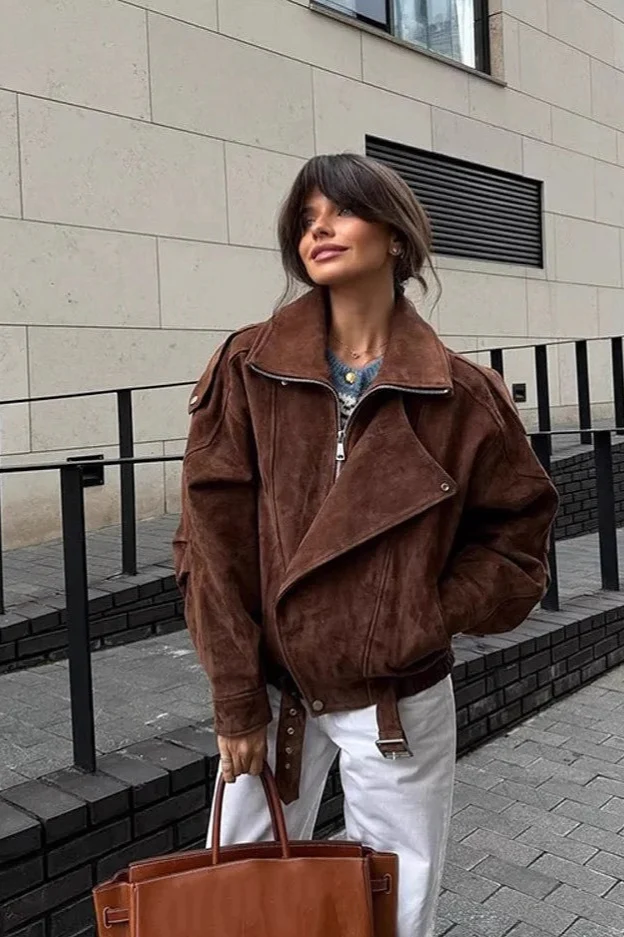 Elegant Short Melanoid Jacket - Image 4