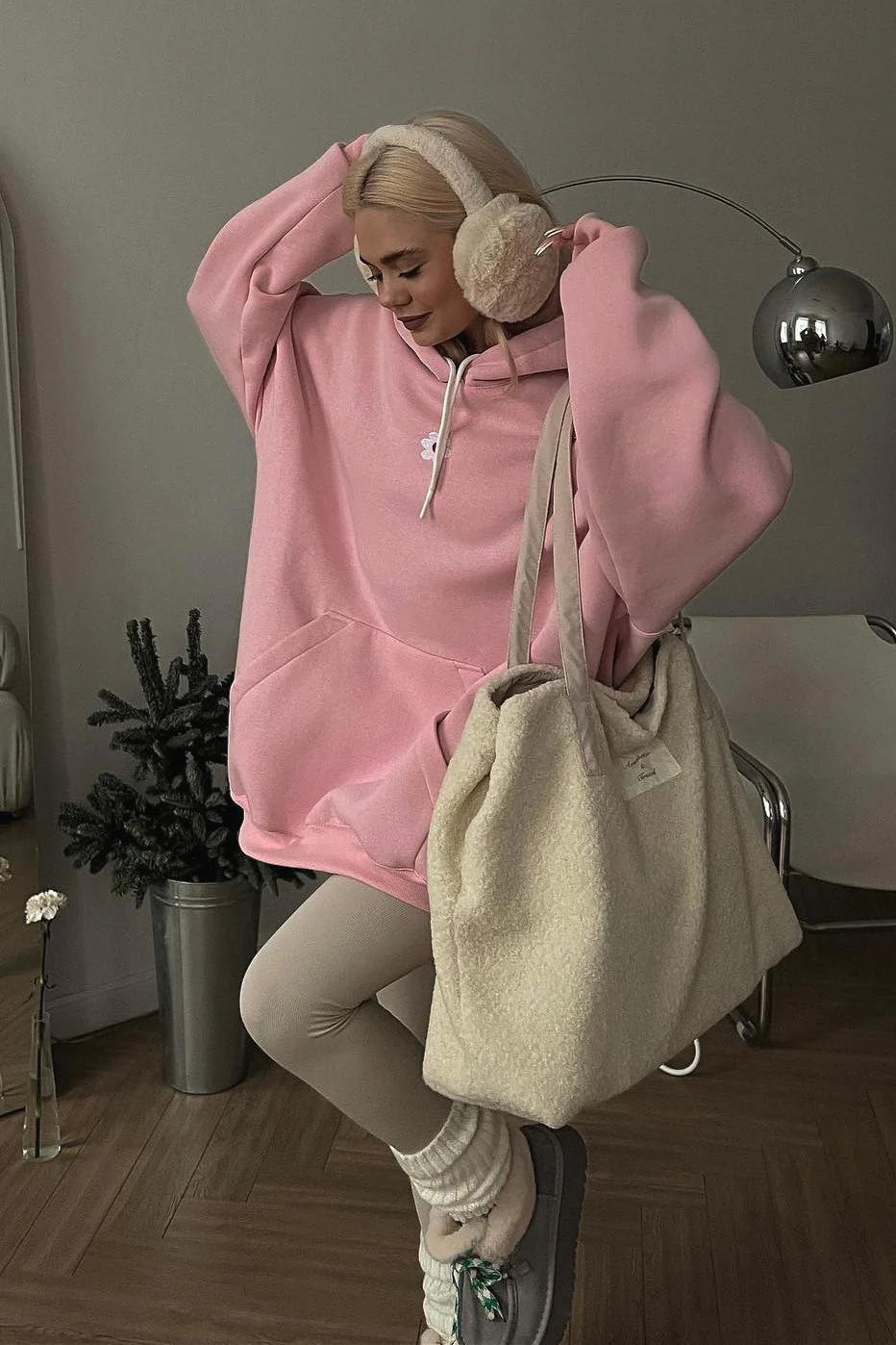 Embroidered Loose Short Hoodie - Image 2