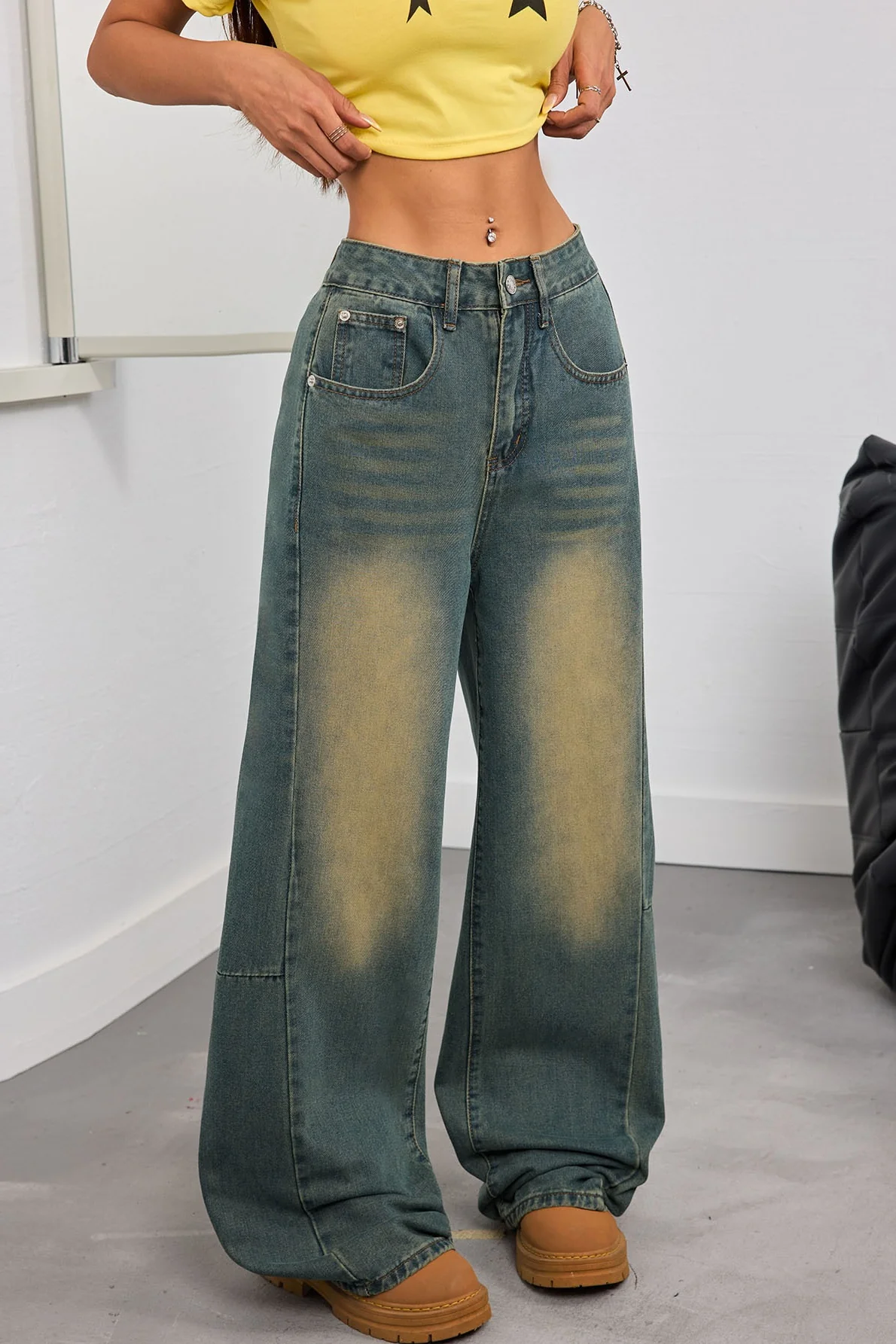 Embroidered Washed Retro Wide-Leg Jeans - Image 3