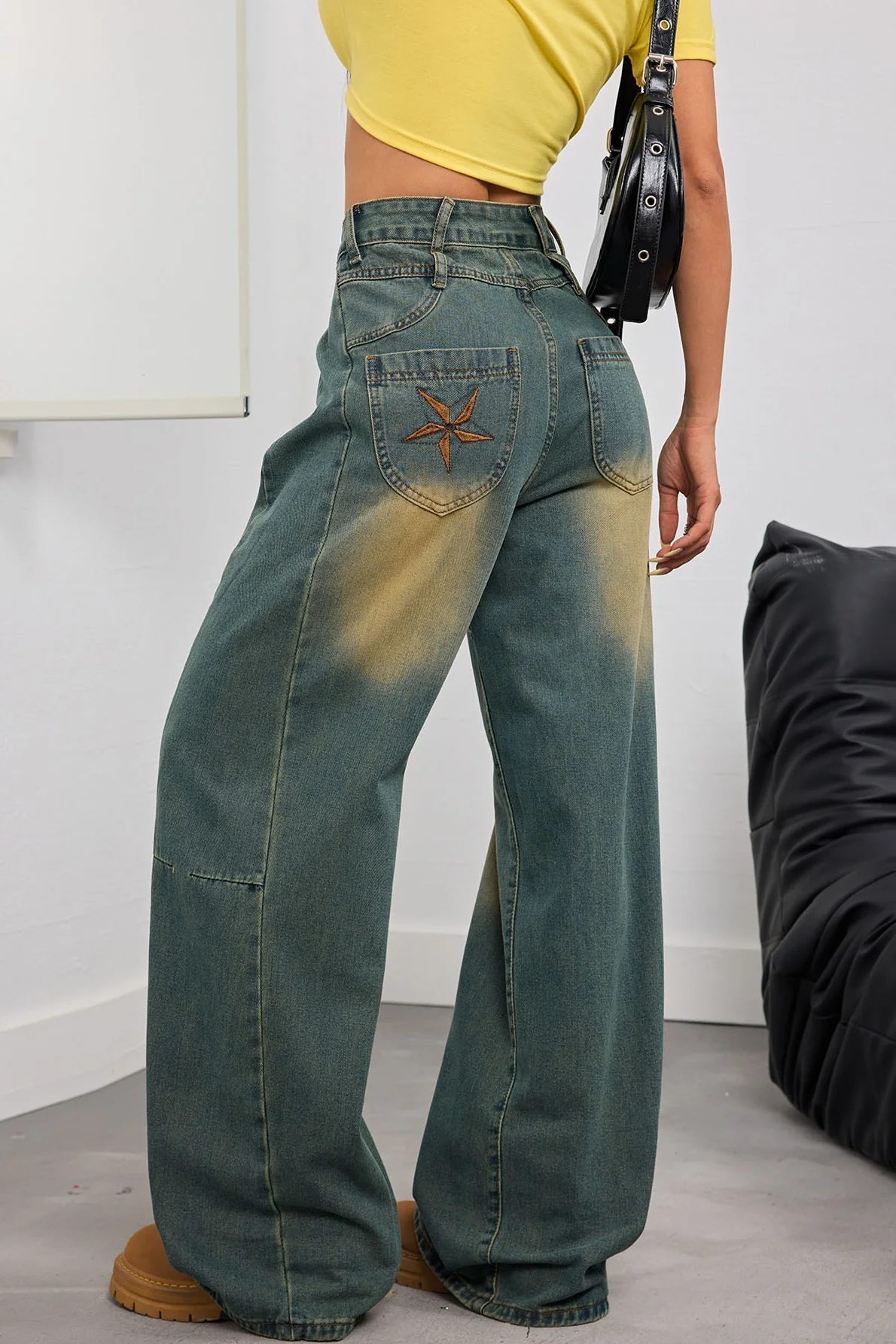Embroidered Washed Retro Wide-Leg Jeans - Image 4