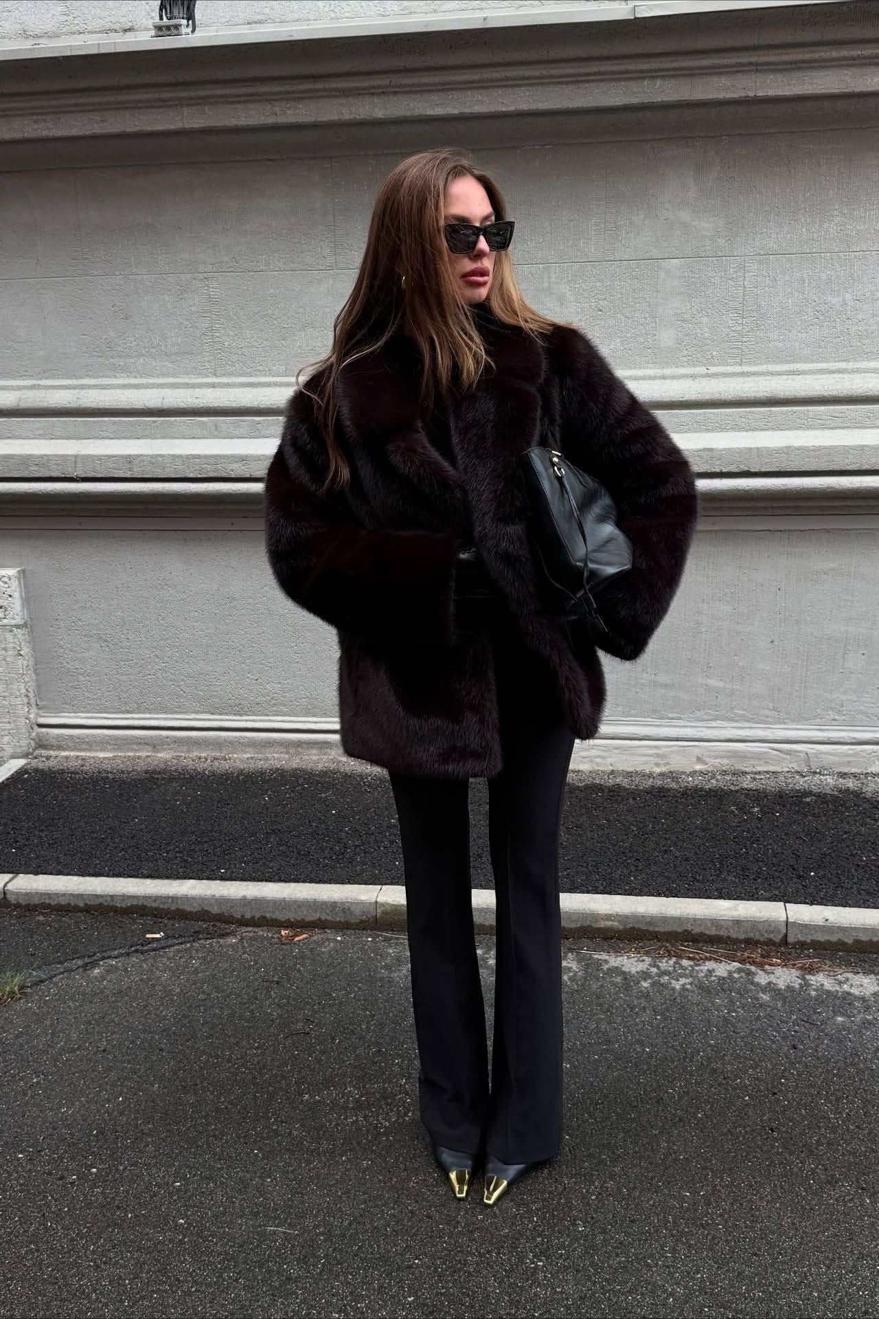 Faux Fox Fur Wide Collar Fashionable Plush Winter Coat - Image 4