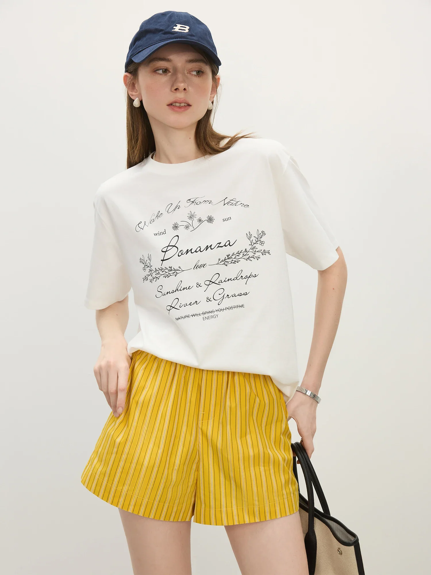 Floral Letter Ribbed Neckline T-shirt - Image 2