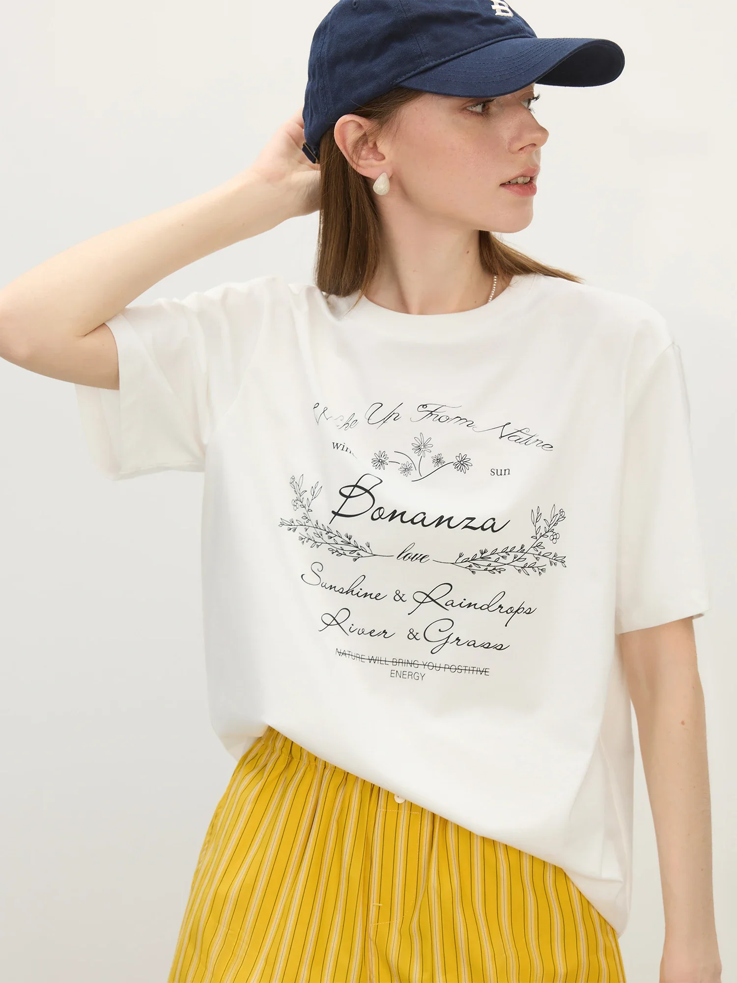 Floral Letter Ribbed Neckline T-shirt - Image 3
