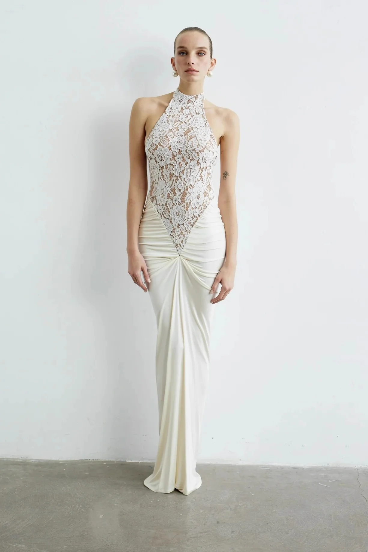 Halter Backless Lace Panel High-Waist Bodycon Party Dress - Image 2