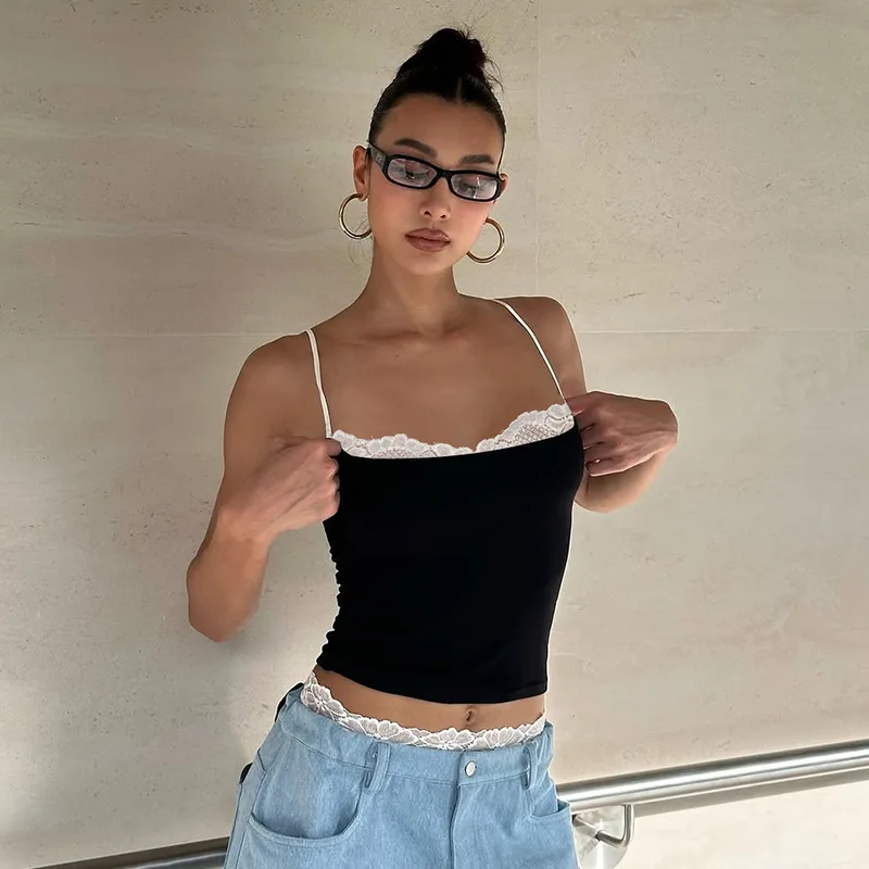 Lace Trim Coquette Crop Top - Image 4