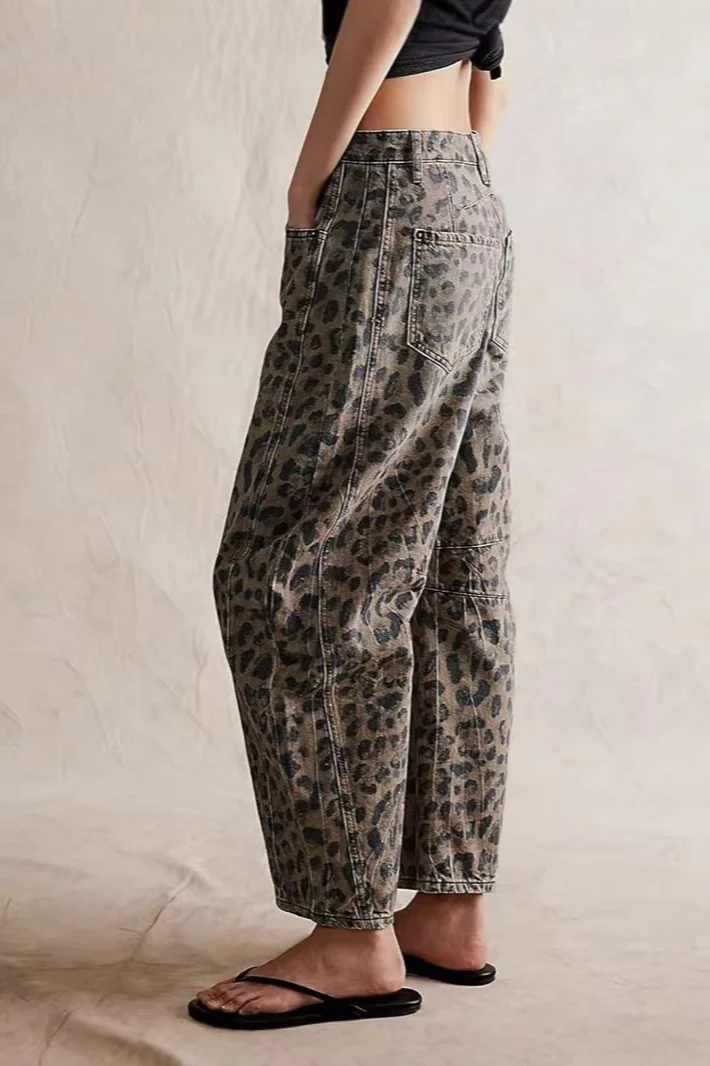Leopard Print High-Rise Straight High-Street Jeans - Image 4