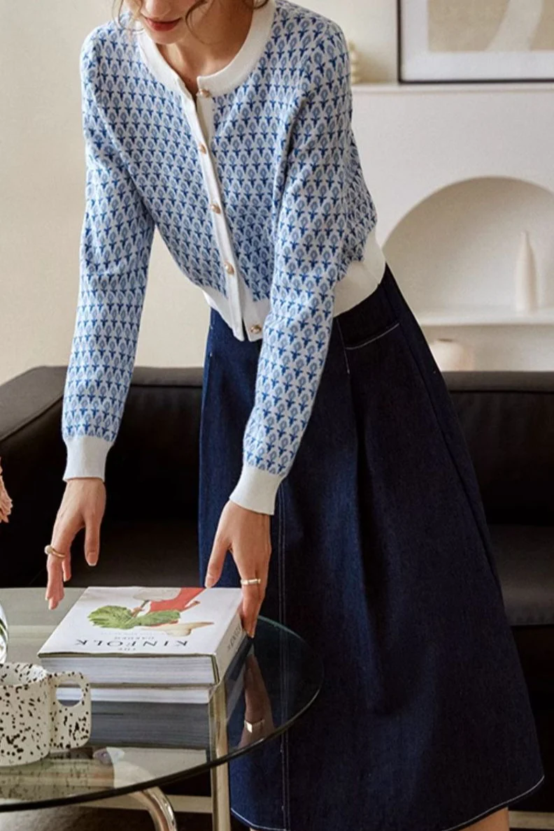 Light Blue Crew Neck Long Sleeve Short Cardigan - Image 2