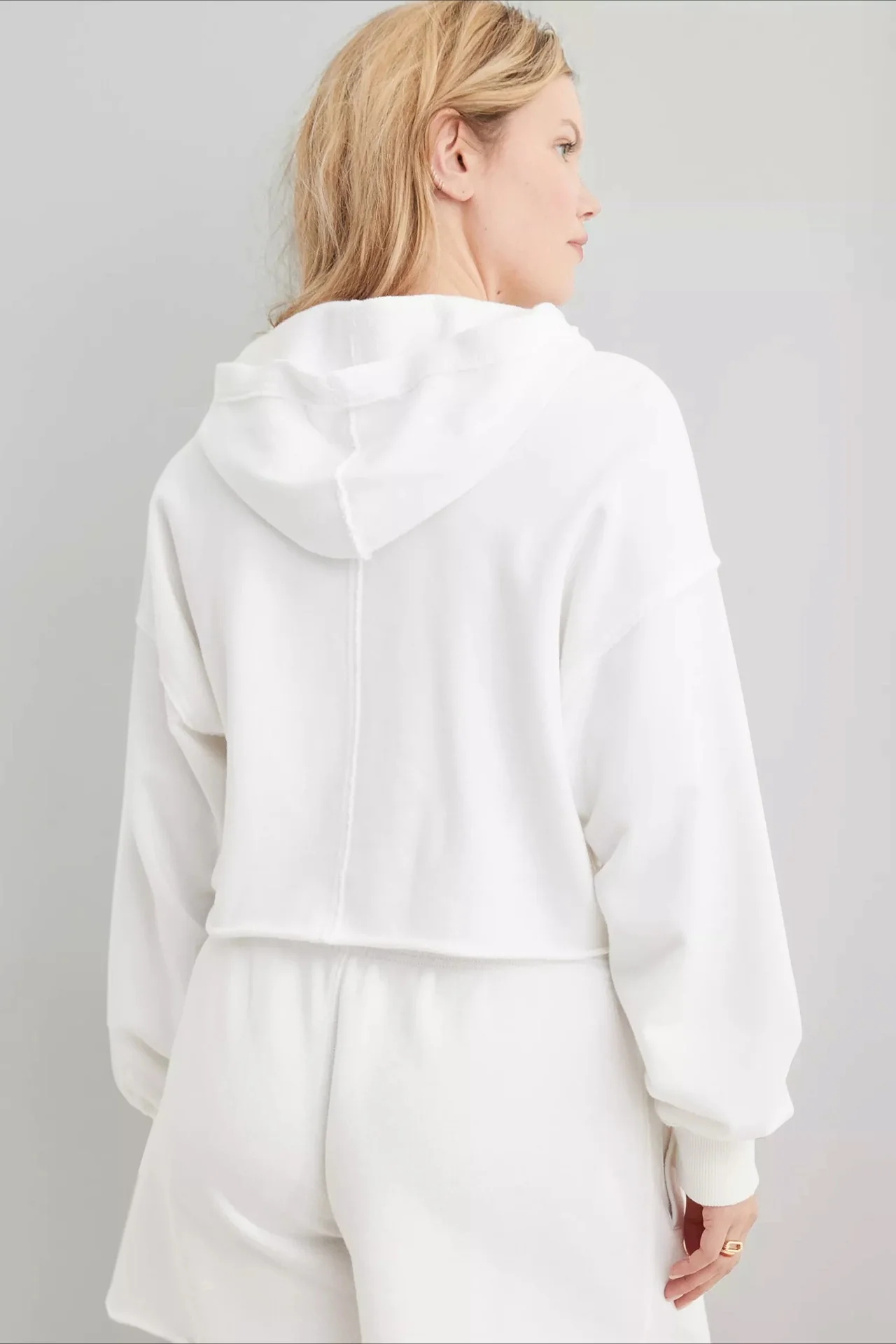 Loose V-neck Fashionable Hoodie - Image 5