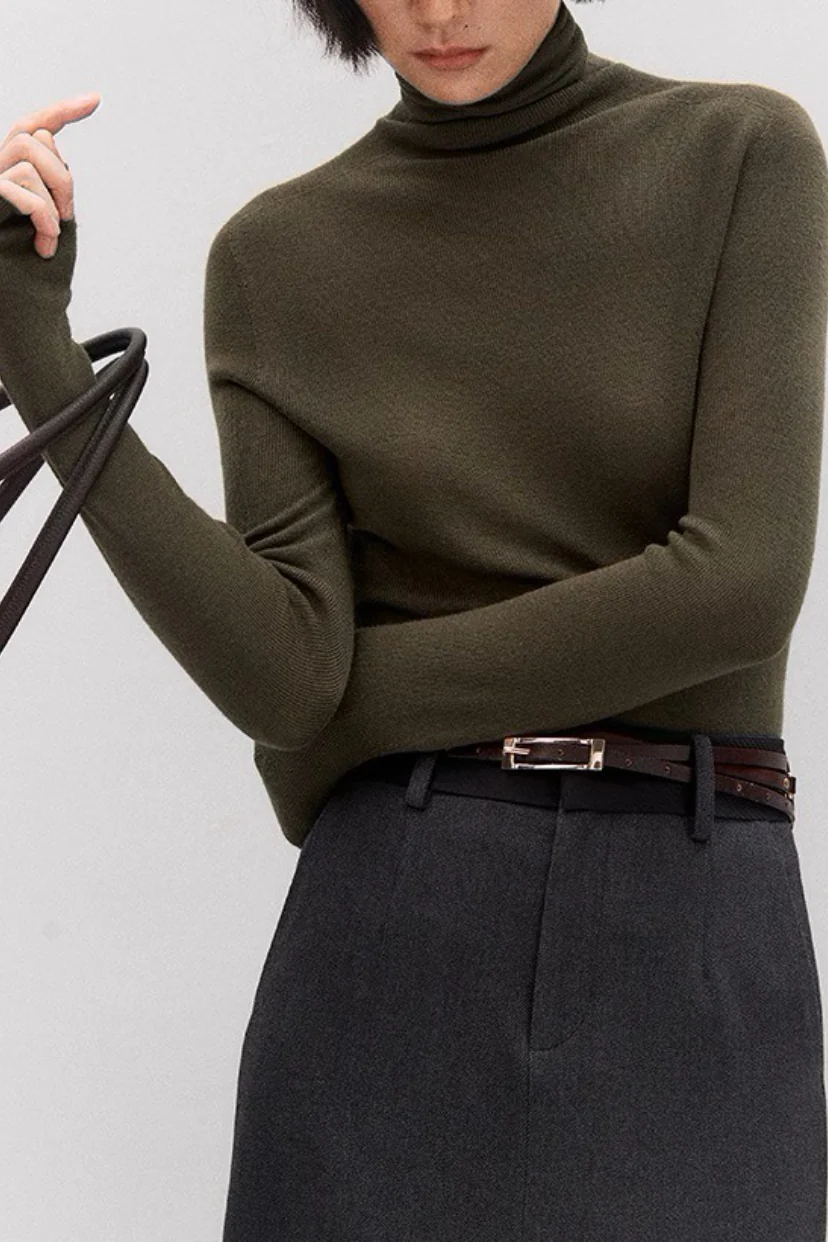 Soft Wool High Neck Fitted Base Layer - Image 10