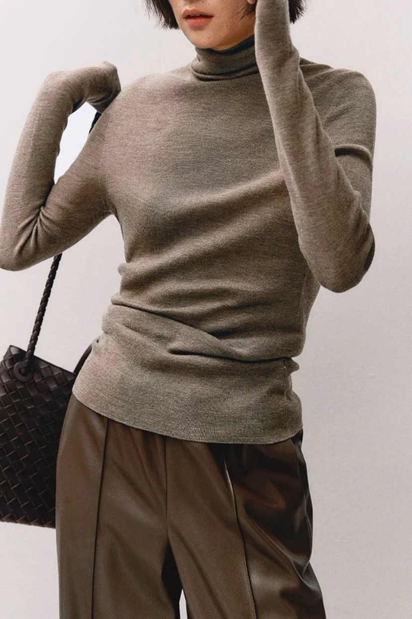 Soft Wool High Neck Fitted Base Layer - Image 4