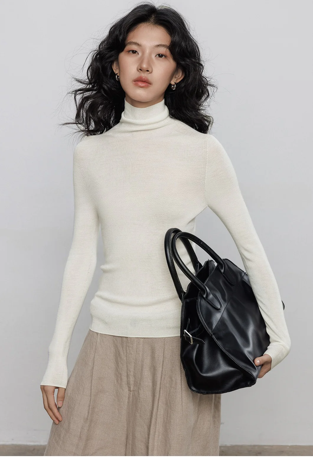 Soft Wool Turtleneck Fitted Stretchy Base Layer - Image 5
