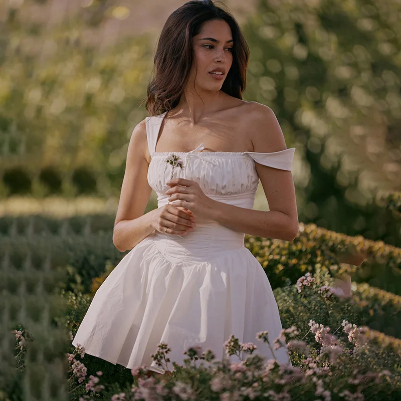 Square Collar Slim Suspender White Prom Dress