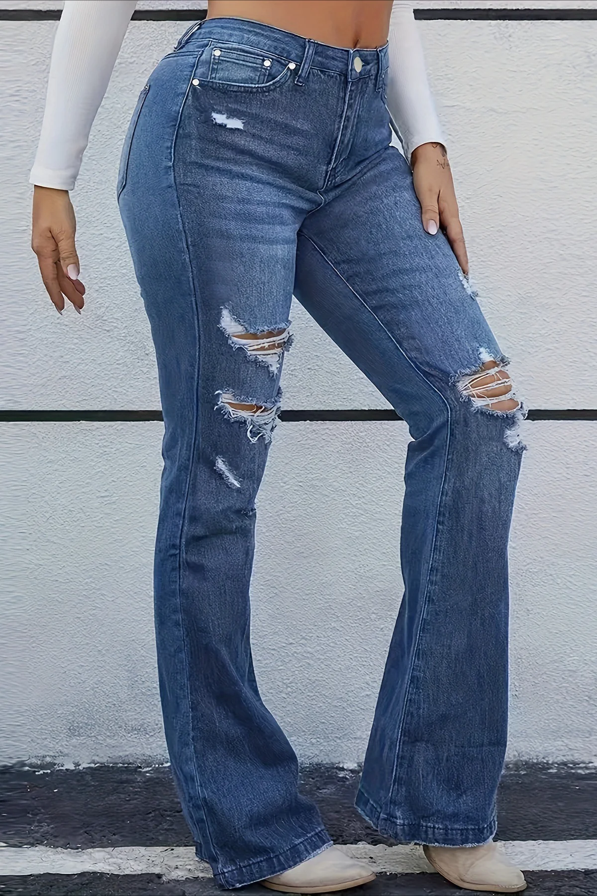 Stylish Distressed Whisker Stretch Mid-Rise Jeans