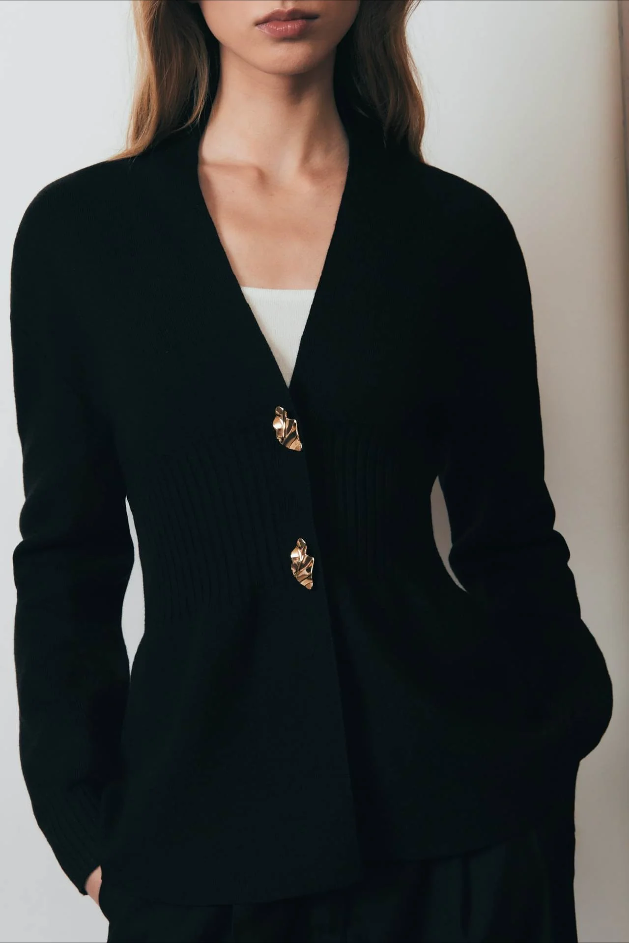 V Neck Long Sleeve Metal Button Split Hem Cardigan - Image 4