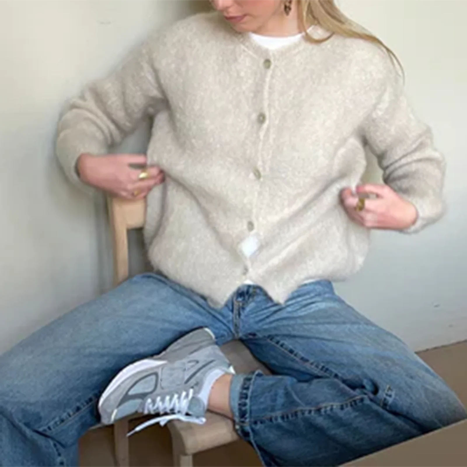 Vintage Crop Button Solid Knit Cardigan - Image 2