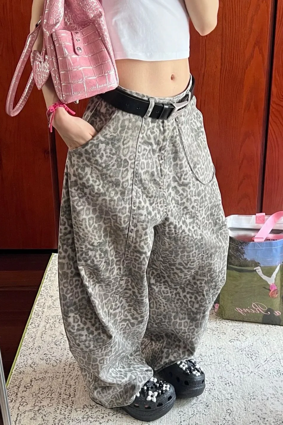 Vintage Distressed Leopard Wide-Leg Jeans - Image 2
