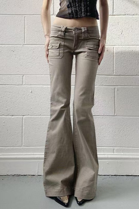 Vintage Low-Rise Cargo Micro-Flare Slim Jeans - Image 3